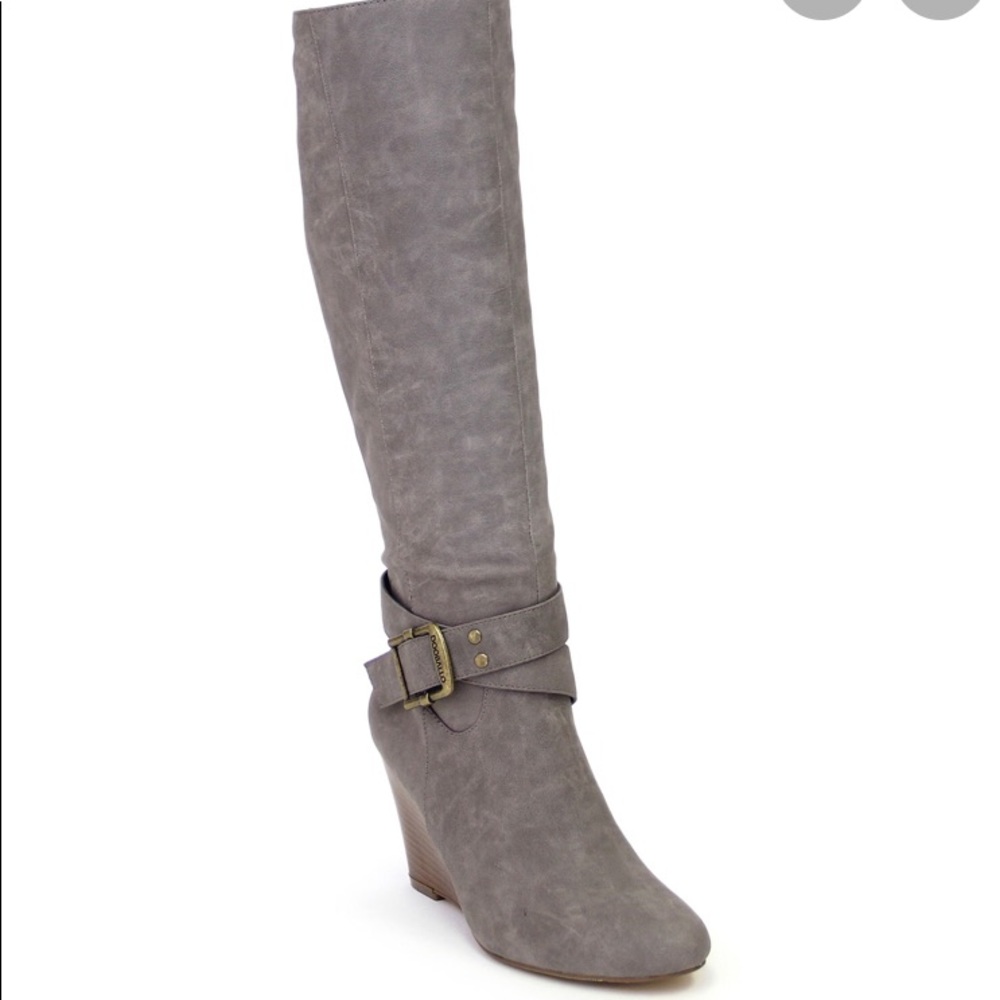 Grey wedge boots